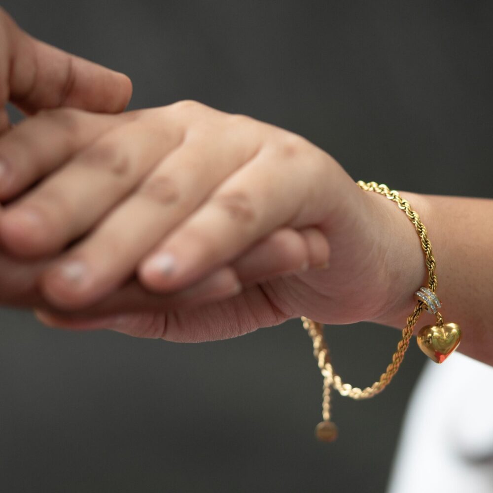 heart-shape-bracelet