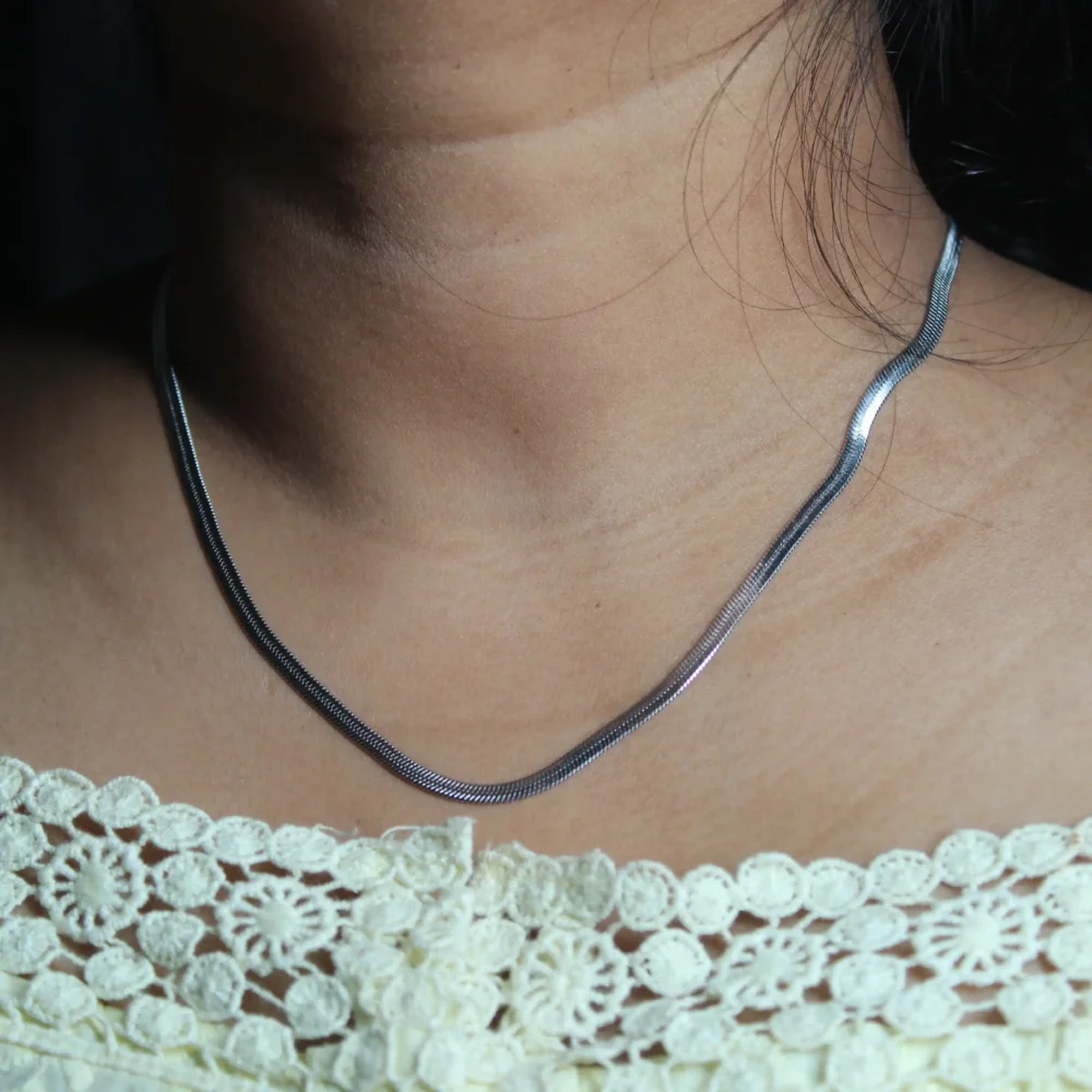 Silver Snake Chain Necklace – Sleek & Modern Minimalist Jewelry