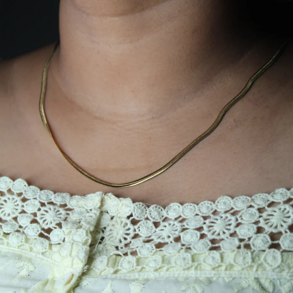 Minimalist Gold Snake Chain Necklace – Elegant & Timeless Jewelry