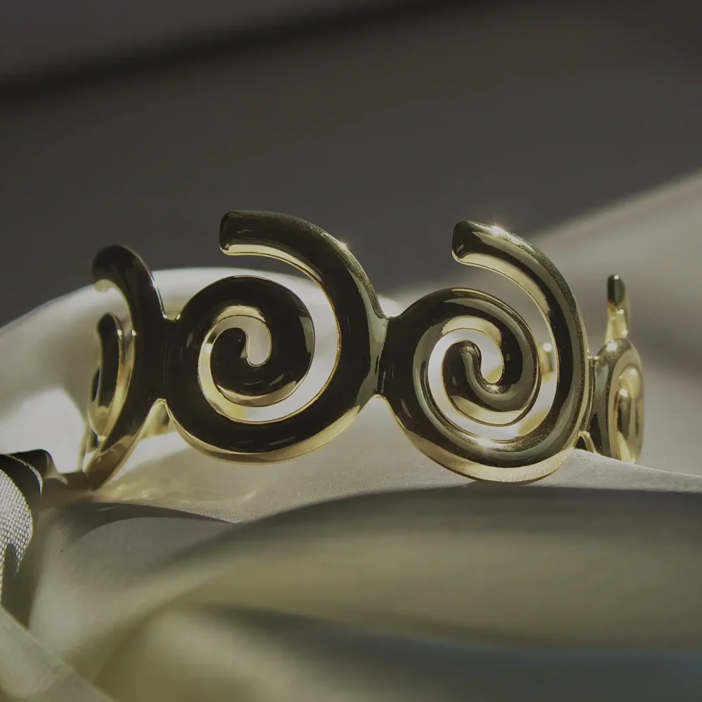 Gold-Plated Swirl Cuff Bracelet – Artistic & Bold