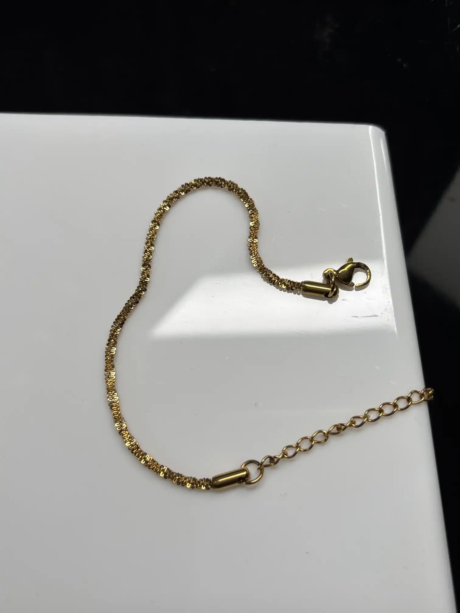 Delicate Gold Twisted Link Bracelet