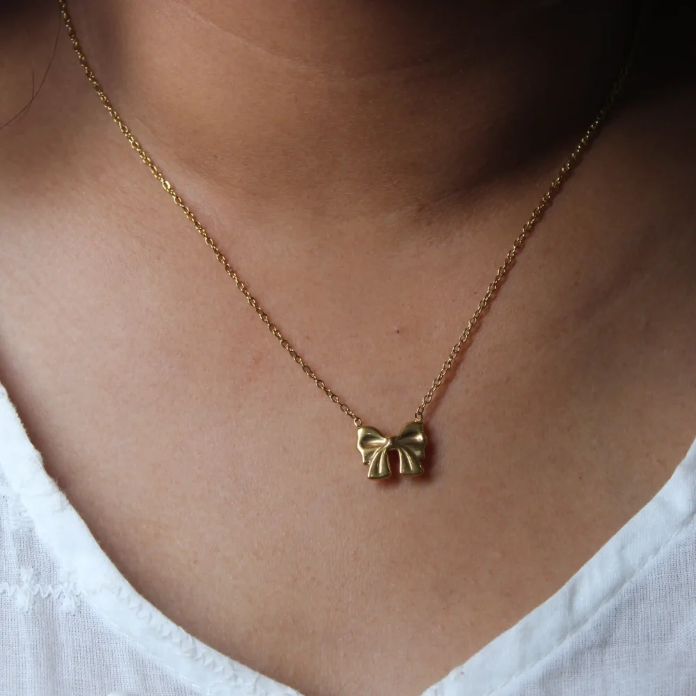 Gold Bow Necklace