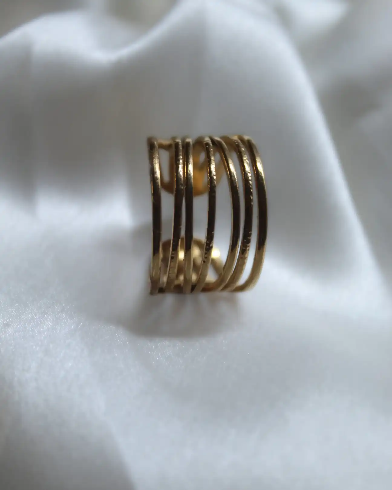 Gold Filigree Leaf Ring